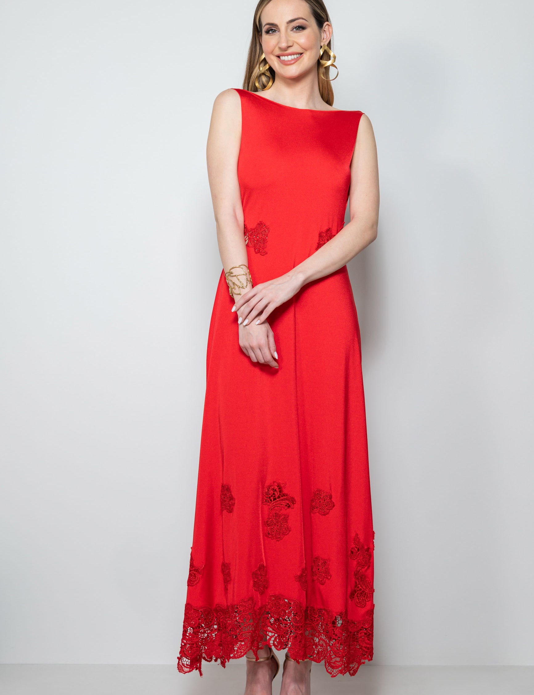 Vestito rosso lungo in jersey con scollo sulla schiena – Merita di Sofia Provera Atelier