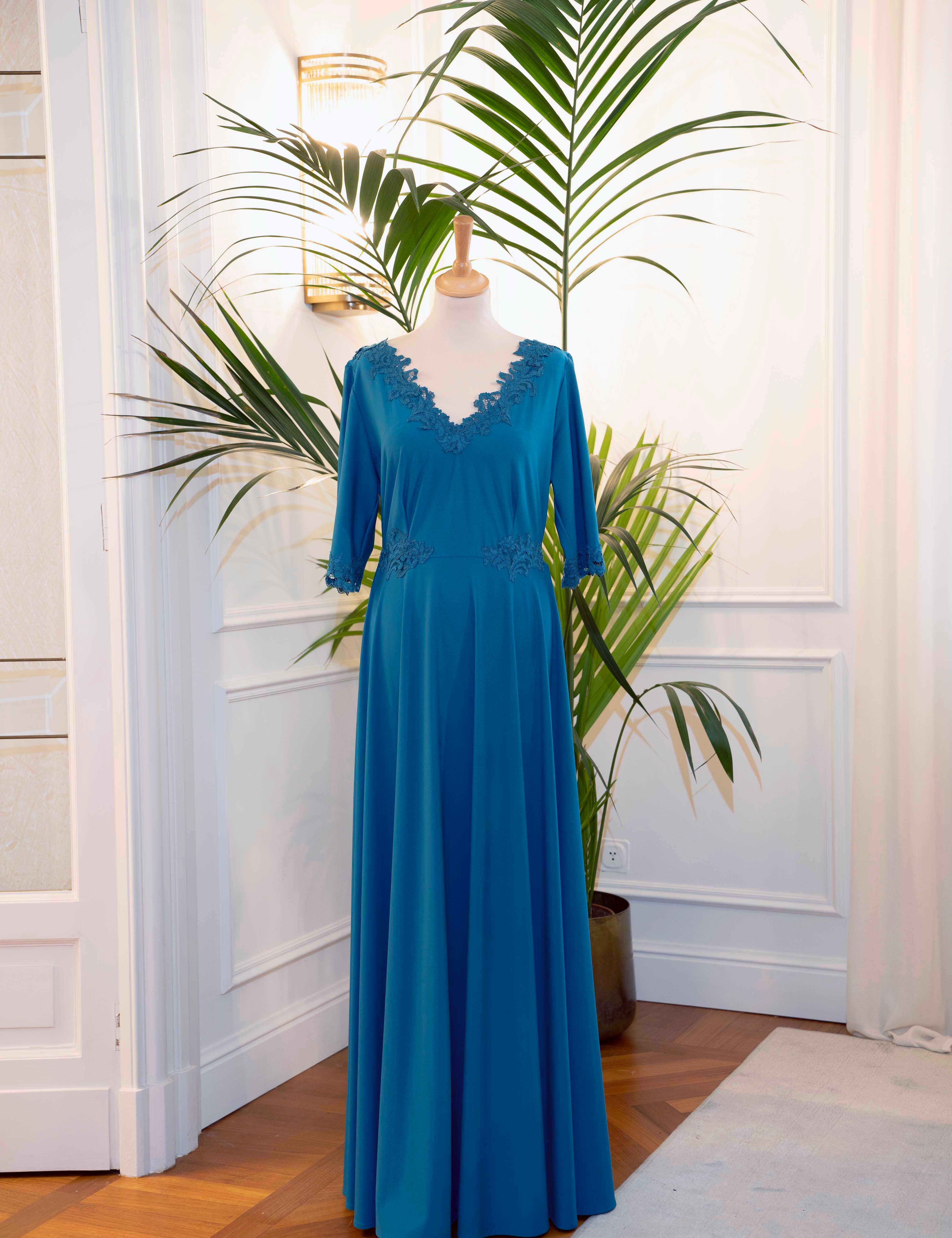 Abito mamma sposa galateo “Paola” in jersey petrolio con pizzo rebrodé, Sofia Provera Atelier