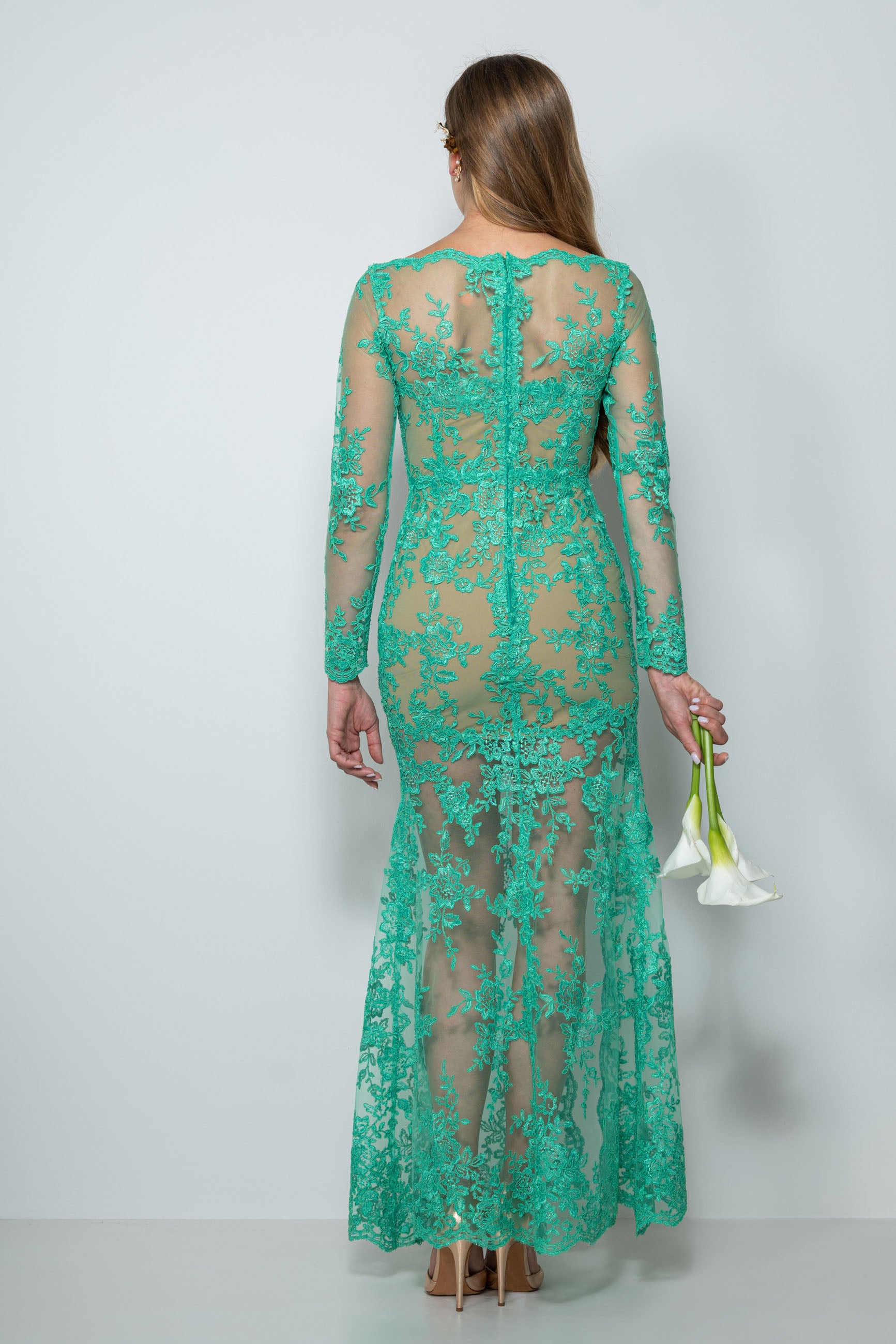 vestito cerimonia a sirena in pizzo verde rebrodè “Esmeralda” – Sofia Provera Atelier