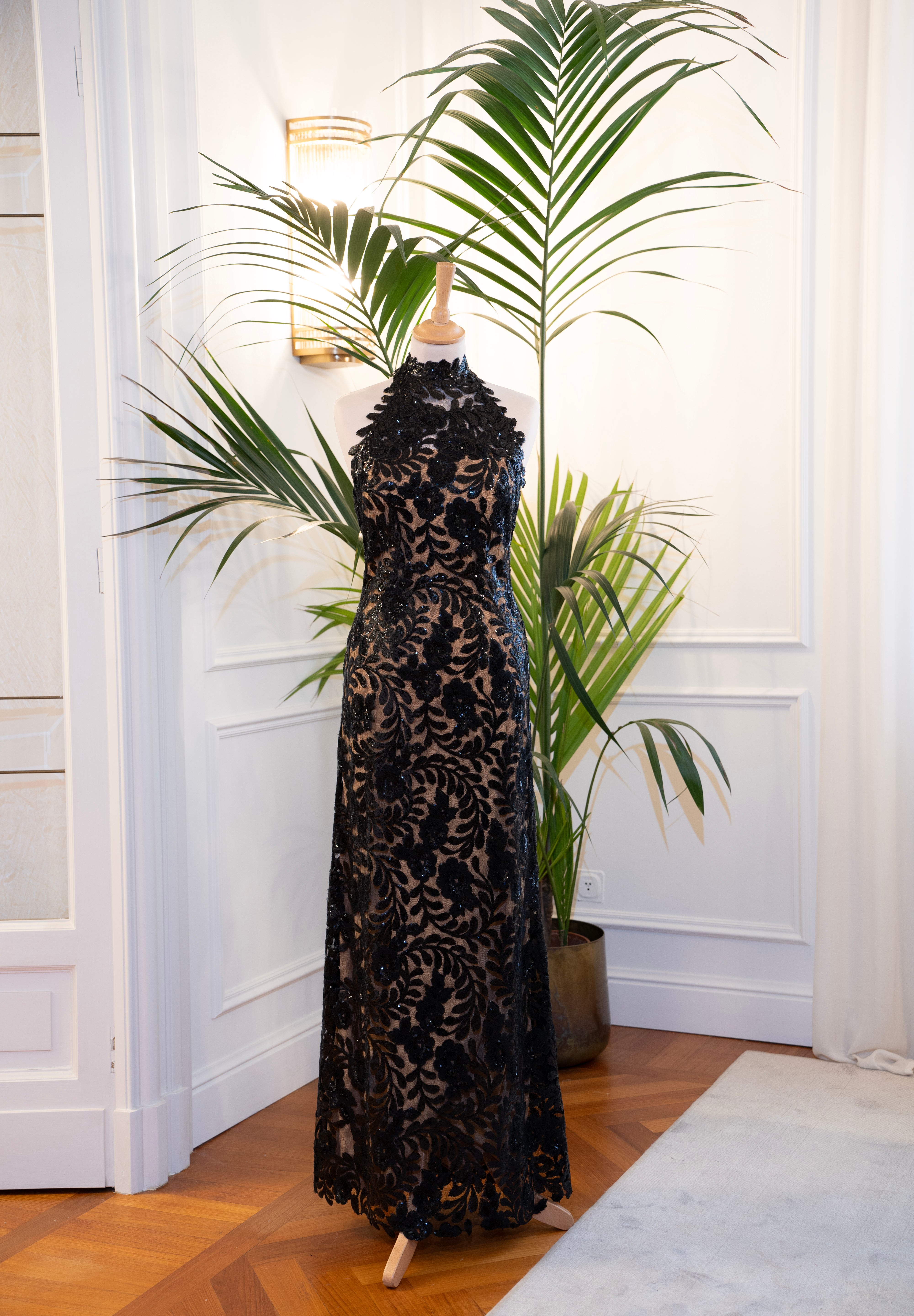 Vestiti eleganti donna in affitto Milano
